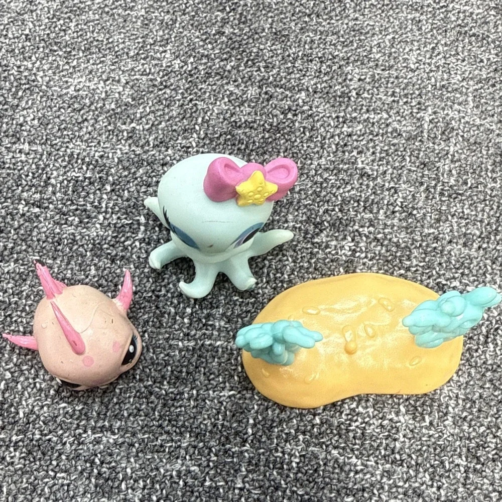 Littlest Pet Shop LPS #1346 Octopus #1139 Pink Polka Dot Fish‎ With Ocean Stand